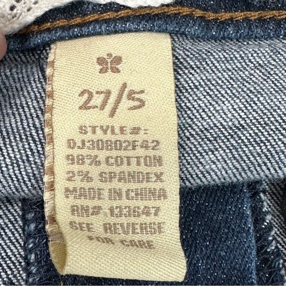 ALTAR’D STATE Jean Shorts Distressed Dark Wash Size 27/5 High Waisted - Picture 5 of 9